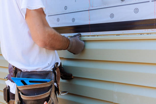 Trusted Emergency Siding Repair service in Newton, IL - Creative Siding